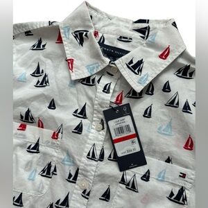 Tommy Hilfiger Women’s XS Sail Boat Short Sleeve Button Up Shirt NWTS Camp Shirt